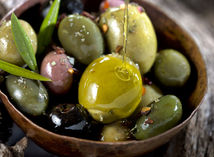 olivy, olivový olej,