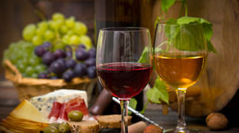 Z etikety podávania vína