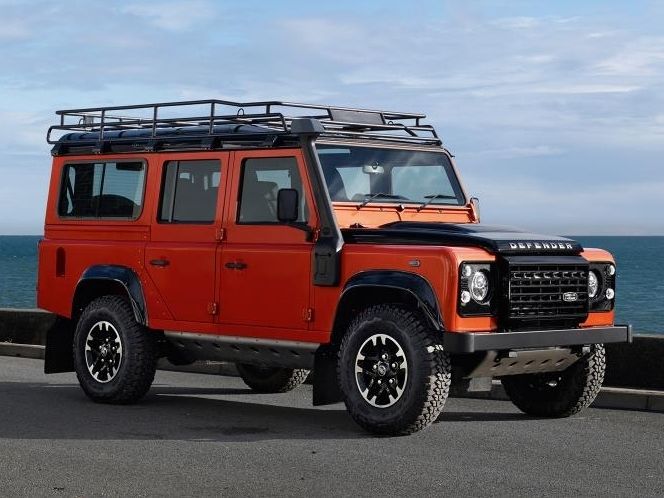 Lada rover defender