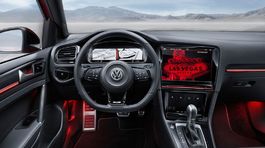 VW Golf 2016: Facelift prinesie megadispleje a ovládanie gestami