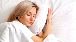 Zle spíte? Šesť prírodných tipov zaručí spánok ako v bavlnke