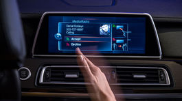 Porsche: Ovladanie gestami je iba móda. Tvrdia v Zuffenhausene