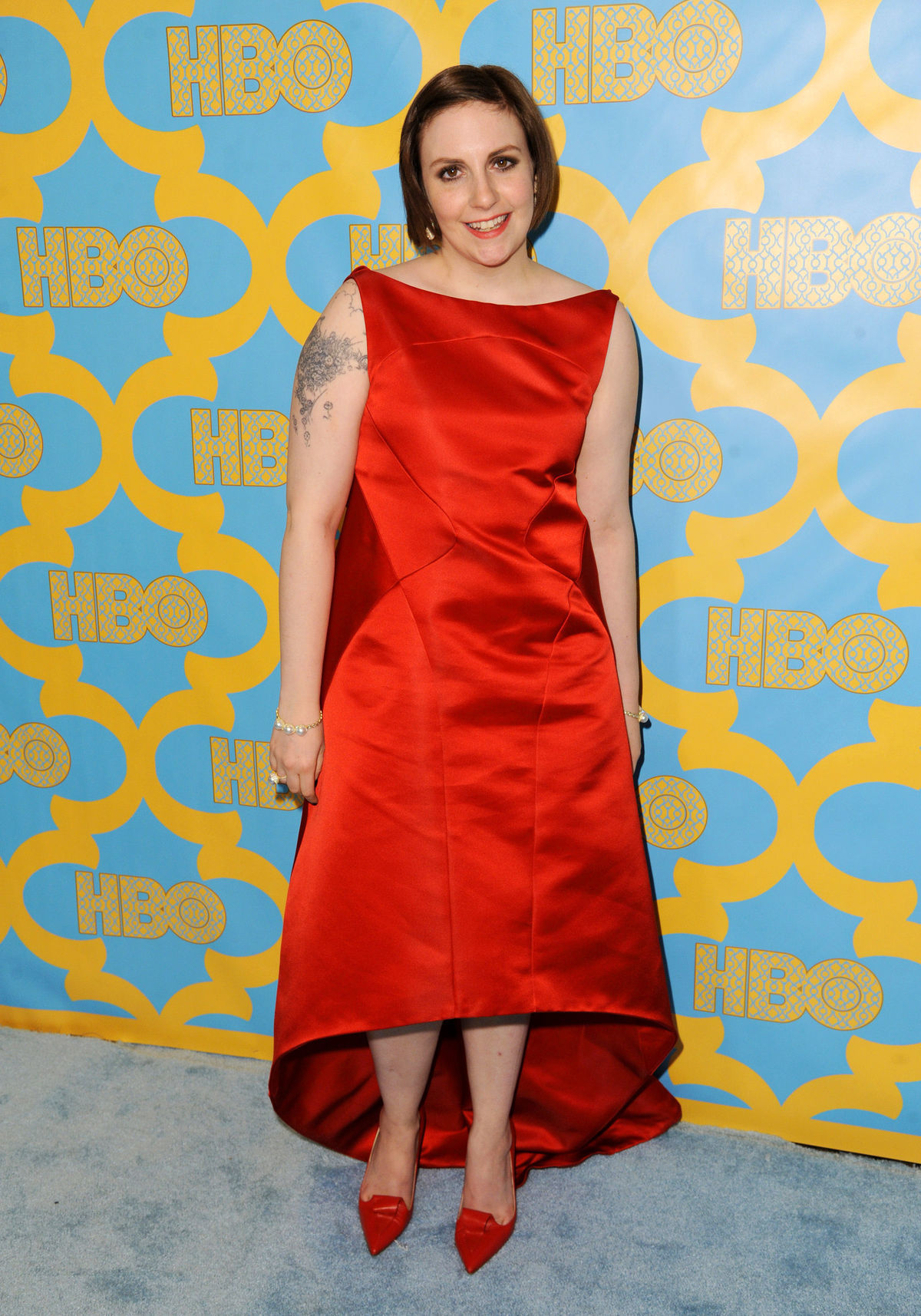 Herečka Lena Dunham v kreácii od Zaca Posena.
