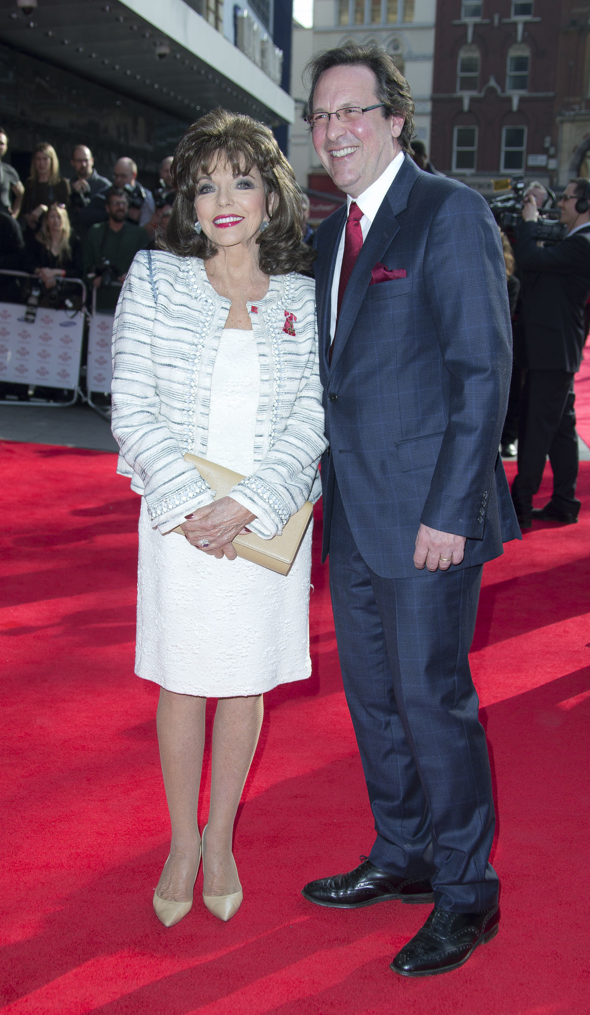 Joan Collins a Percy Gibson v Londýne.
