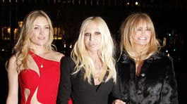 Goldie Hawn, Donatella Versace a Kate Hudson