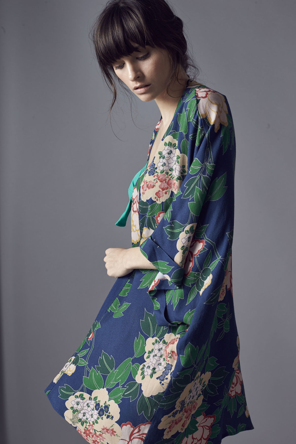 Kimono sa vracia na piedestál - ukazuje to aj...