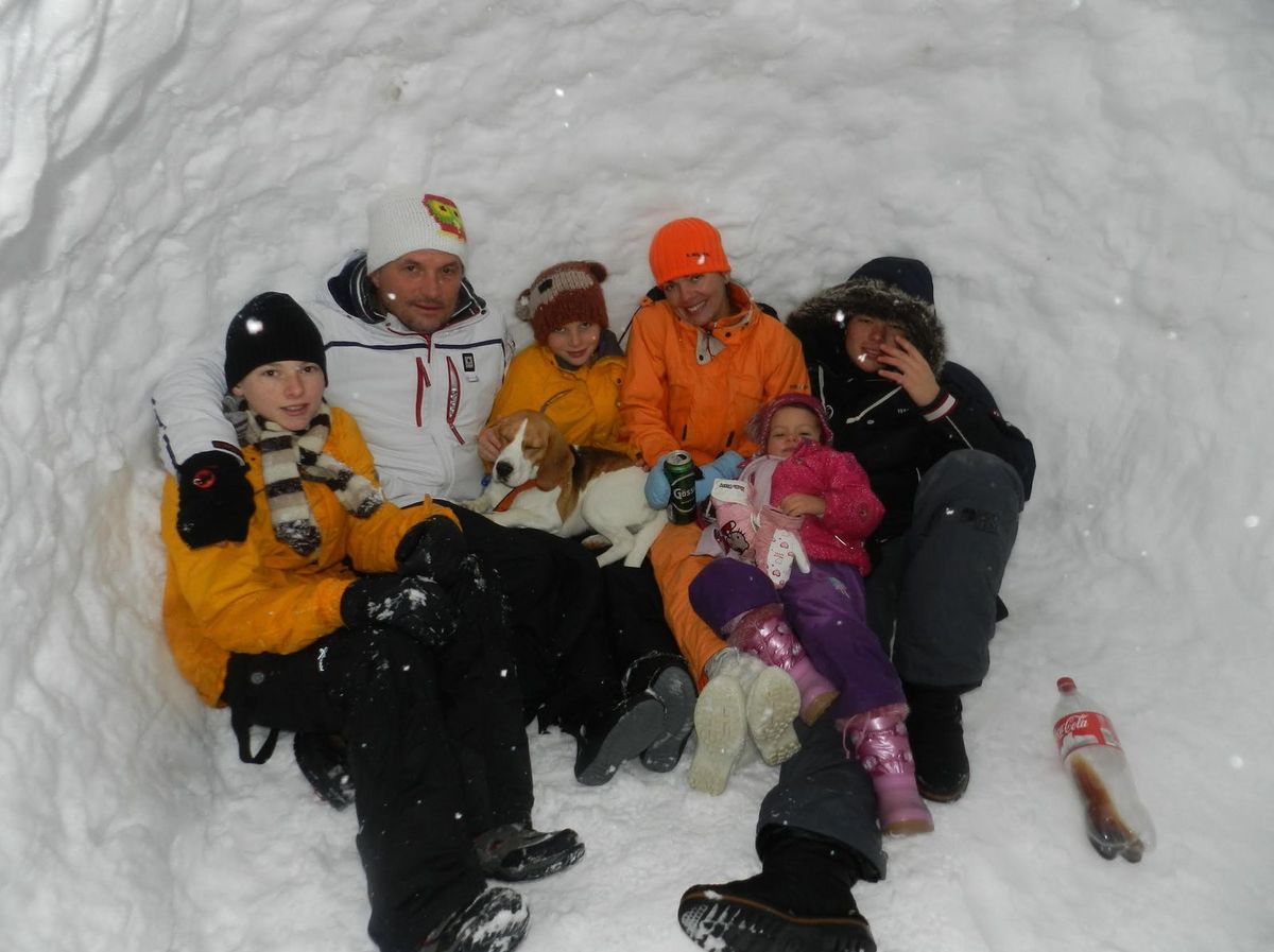 Iglu, ktoré si postavili s rodinou.