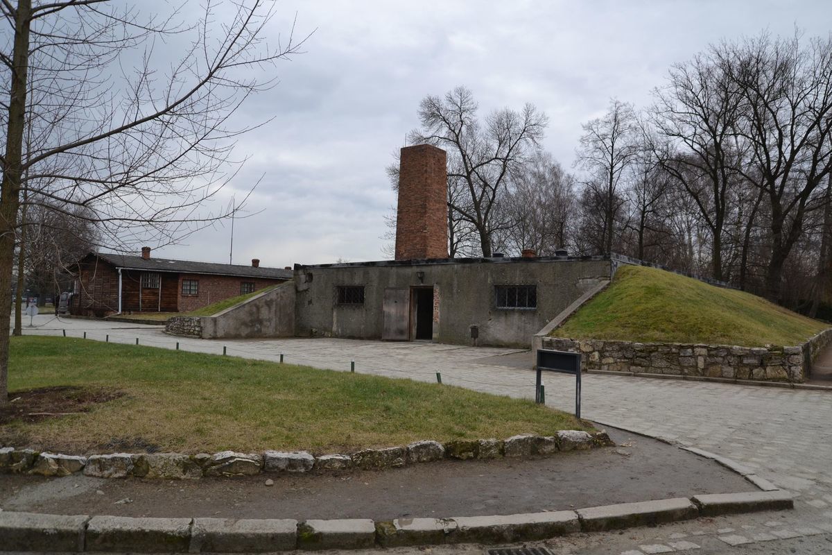 Plynová komora v Auschwitzi I. Veďla nej po...