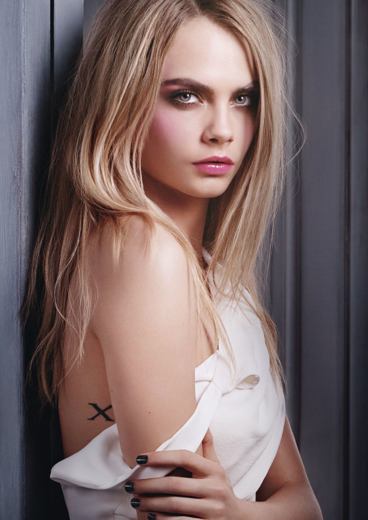 Trend v jarnom líčení z dielne Yves Saint...