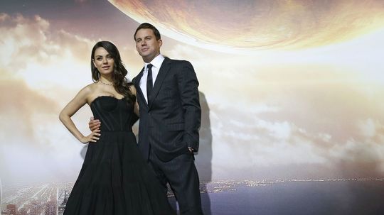 Channing Tatuma Mila Kunis počas remiéry filmu...