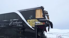 Svedkovia tvrdia, že autobus sa najskôr zrazil s Octaviou