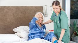 Mladých od práce v zdravotníctve odrádzajú zlé pracovné podmienky a nízke platy