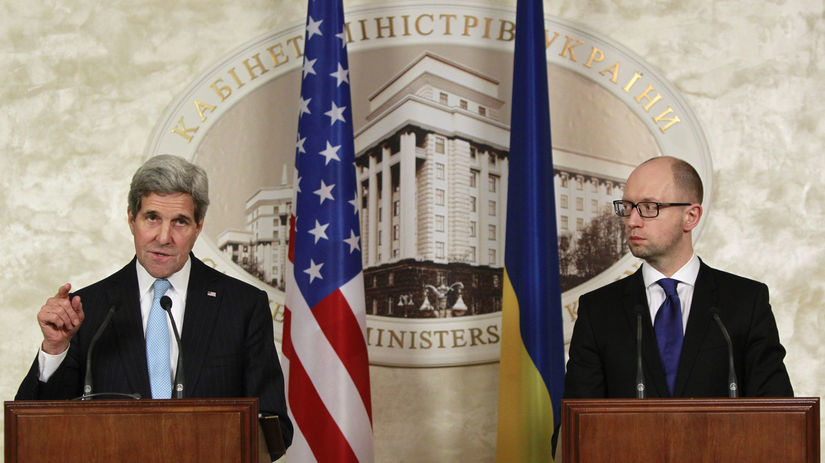 Ukrajina, USA, John Kerry, Arsenij Jaceňuk