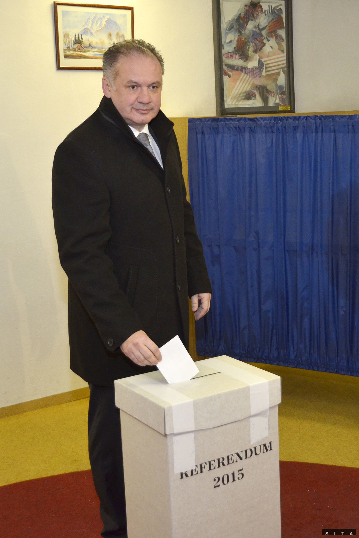 Prezident Andrej Kiska počas hlasovania v rámci...