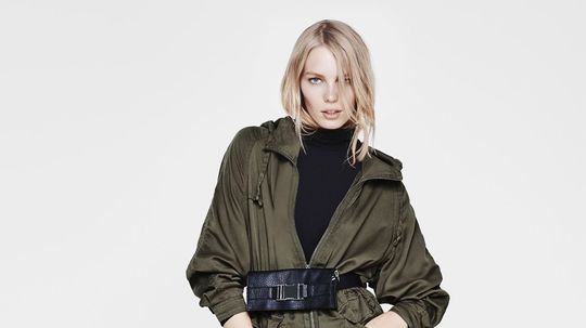 Vojenská zelená je jednou z kľúčových farieb...