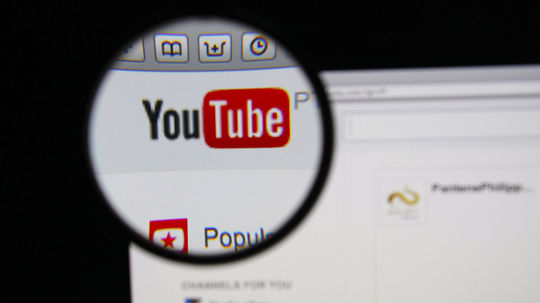 Spoločnosť YouTube sprísňuje politiku voči nenávistným prejavom