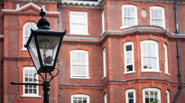 Osborne: Po brexite môže prísť recesia