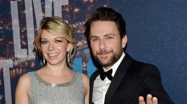 Herec Charlie Day a jeho manželka Mary Elizabeth Ellis.