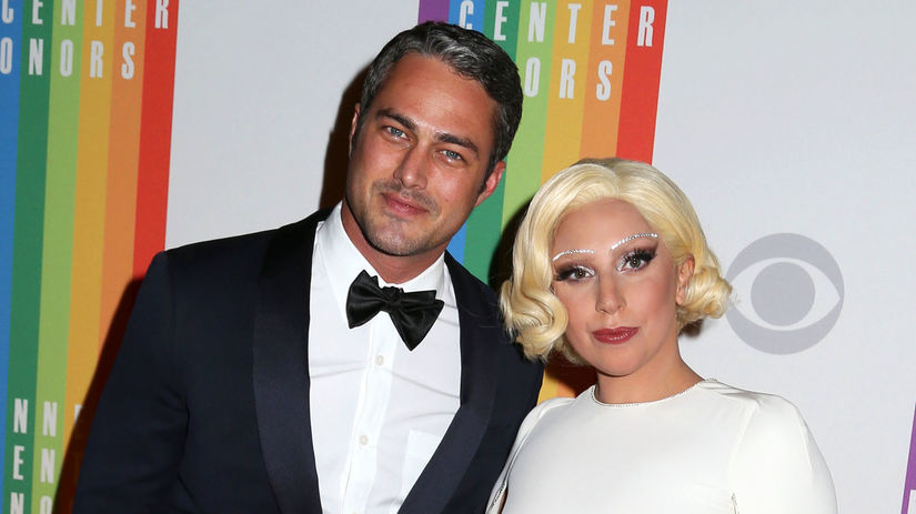 Lady Gaga a jej snúbenec - herec Taylor Kinney