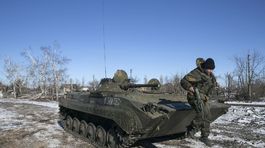 Ukrajina: Armáda sa pripravuje na druhú fázu odsunu zbraní