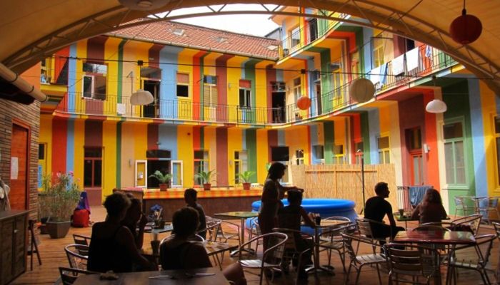 www.casadelamusicahostel.com