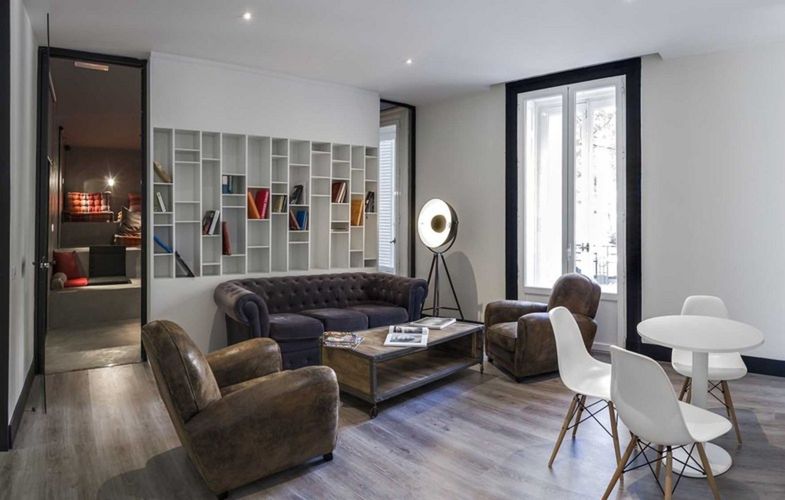 www.uhostels.com