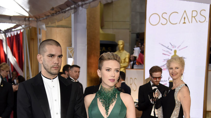 Herečka Scarlett Johansson a jej manžel Romain...