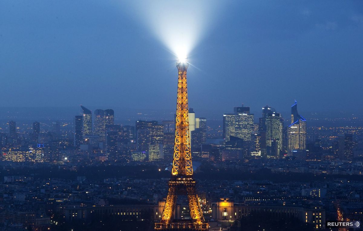 Eiffelova veža, Paríž, dron