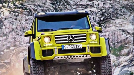 Mercedes-Benz G500 4x4-2 