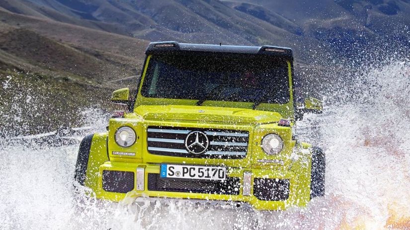 O dostatok sily sa stará preplňovaný 8-valec...