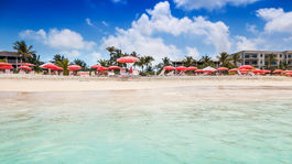 Grace Bay, Providenciales, ostrov, exotika, more, dovolenka, cestovanie, pláž, leto, piesok, "Turks and Caicos Islands"