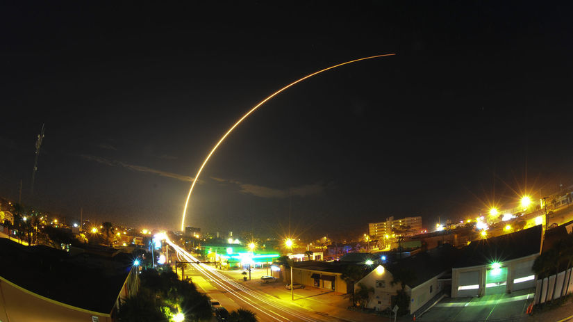 SpaceX, vesmírna loď, vesmírna raketa,