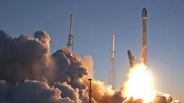 Štart lode Dragon k ISS zlyhal, nosná raketa explodovala