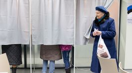 V ukrajinskom Mariupole sa voľby kvôli nezrovnalostiam nekonajú