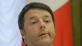 Renziho demisia zrazila dolu euro, ale nie nadlho