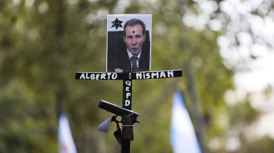 Argentínskeho generálneho prokurátora Alberta Nismana zavraždili, rozhodol súd