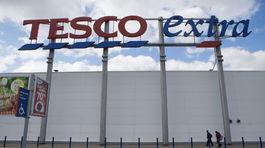 Tesco na Slovensku zatiaľ zostáva