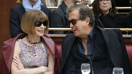 Anna Wintour, šéfredaktorka amerického magazínu Vogue a fotograf Mario Testino