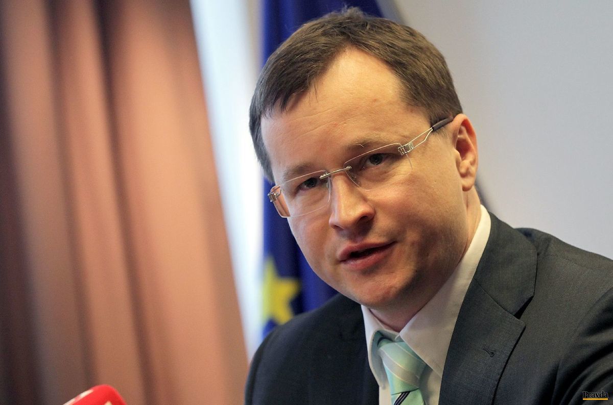 Minister školstva Juraj Draxler.