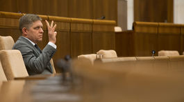 Prieskum: Smer vedie, preferencie KDH klesli, SNS by získala až osem percent