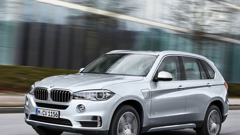 Navonok sa plug-in hybridné BMW X5 prakticky...