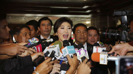 Thajskú expremiérku budú súdiť za nezrovnalosti vo vládnom programe