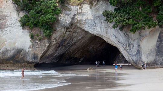 Cathedral Cove na polostrove Coromandel.