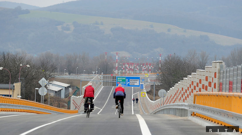 cestný most v Trenčíne