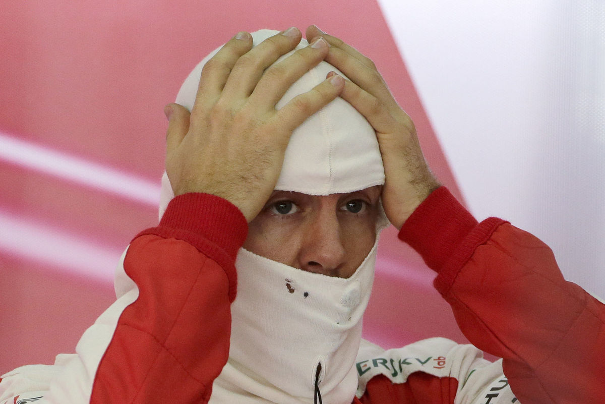 Sebastian Vettel pred štartom pretekov v Malajzii.