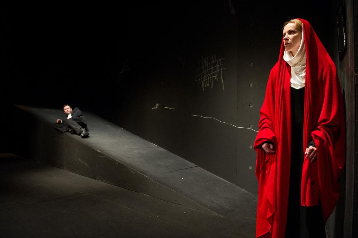 Diana Mórová (Eva) v inscenácií Bačova žena.