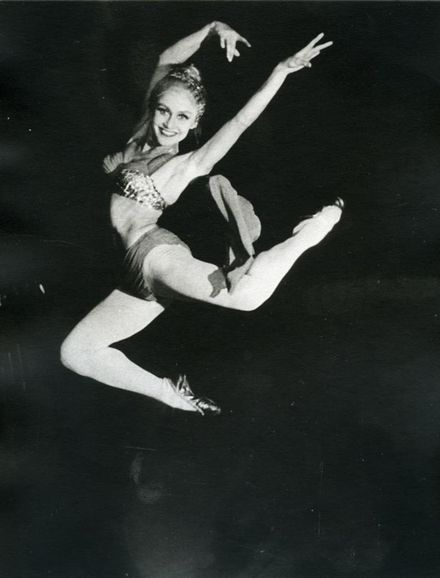 Ako Ariadna v balete Valpurgina noc (1963).