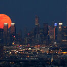 New York, mrakodrapy, mesiac