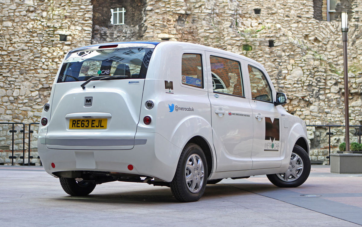 Metrocab poháňajú dva elektromotory s výkonom...