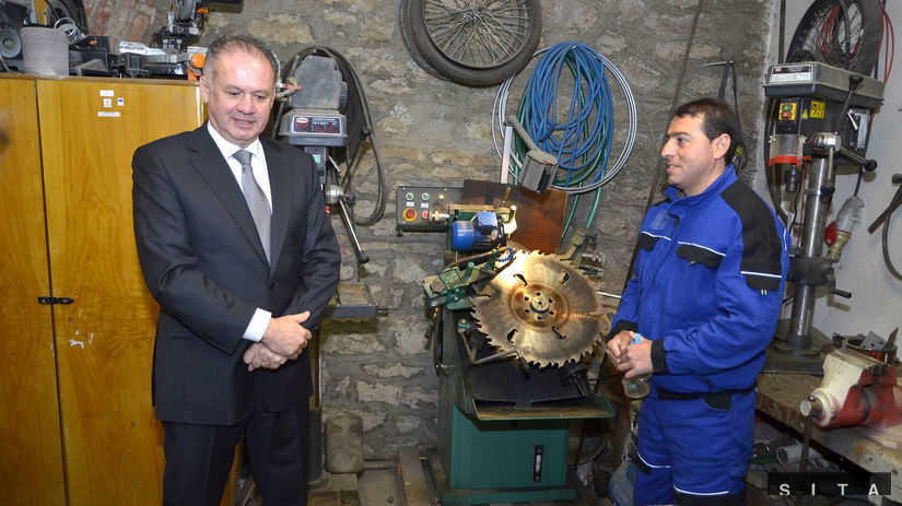 Prezident Andrej Kiska počas prehliadky...